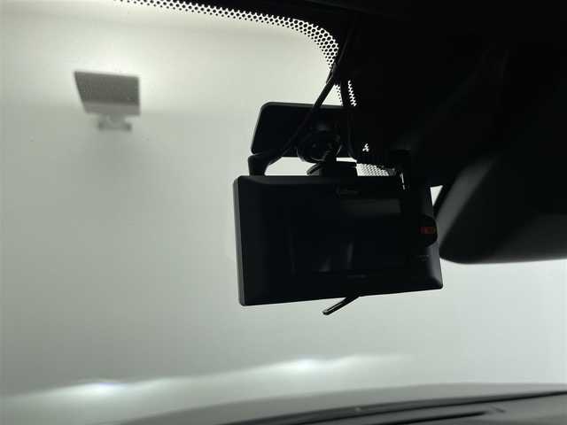 レクサス ＮＸ 300h Fスポーツ 大分県 2020(令2)年 3.5万km グラファイトブラックガラスフレーク 純正ナビ/(CD/DVD/BT/SD/フルセグTV)/バックカメラ/ドライブレコーダー前後/ビルトインＥＴＣ/ＬＥＸＵＳ　Ｓａｆｔｅｙ　Ｓｙｓｔｅｍ/レーダークルーズ/サンルーフ/ＢＳＭ/パワーバックドア/シートヒーター/エアシート/ステアリングヒーター/USB端子/パドルシフト/ステアリングヒーター/コーナーセンサー/オートハイビーム/ステアリングリモコン/置くだけ充電
