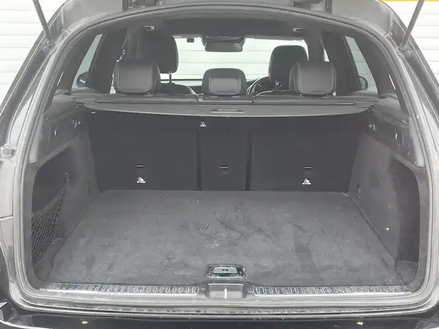 メルセデス・ベンツ ＧＬＣ２２０ d 4マチックスポーツ 本革 埼玉県 2018(平30)年 10.3万km オブシディアンブラック 純正ナビ/サンルーフ/ブルメスター/レザーシート/全席シートヒーター/アラウンドビュー/ヘッドアップディスプレイ/レーンキープ/ステアリングアシスト