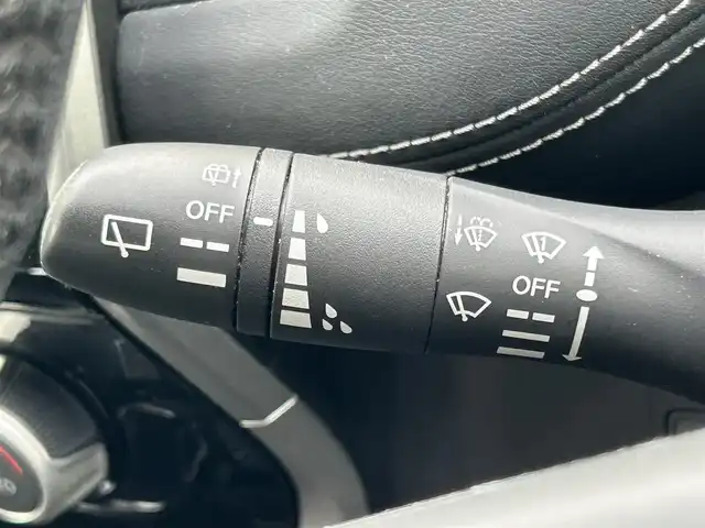日産 セレナ ハイウェイスター 群馬県 2017(平29)年 8.8万km マルーンレッド 2トーン 純正9型ナビ(MM516D-L)/CD・DVD・BD・SD/USB・BT・フルセグTV/両側パワースライドドア/純正フリップダウンモニター/アラウンドビューモニター/ドライブレコーダー/ビルトインETC/横滑り防止装置/エマージェンシーブレーキ/アイドリングストップ/純正アルミホイール/純正フロアマット