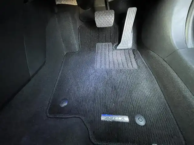 マツダ アクセラ スポーツ 20S ツーリング Lパッケージ 愛知県 2014(平26)年 4.1万km 赤 スマートキー/プッシュスタート/純正メーカーナビ/TV/BT/USB/バックカメラ/衝突軽減システム/レーンキープアシスト/レーダークルーズコントロール/純正ETC/レザーシート/前席シートヒーター /純正フロアマット/ステアリングスイッチ