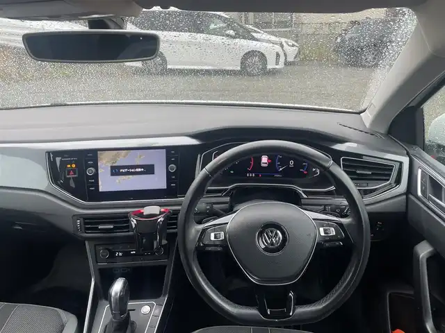 フォルクスワーゲン ポロ TSIハイライン 福岡県 2019(令1)年 3.1万km 白 純正ナビ　ＤＶＤ　ＢＴ　レーダークルーズコントロール　ＢＳＭ　ＥＴＣ２．０　純正１６インチＡＷ　ＬＥＤヘッドライト　パーキングアシスト　ドラレコ　バックカメラ　オートライト　コーナーセンサー