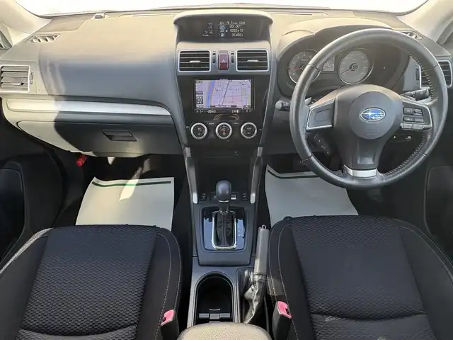 スバル フォレスター 2．0i－L アイサイト 岩手県 2015(平27)年 5.8万km クリスタルホワイトP 禁煙車/4WD/アイサイトver.3/前席シートヒーター/前席パワーシート/追従型クルーズコントロール/社外ナビ/→フルセグTV/Bluetooth/CD/DVD/FM/AM/バックカメラ/ステアリングスイッチ/横滑り防止装置/レーンキープアシスト/衝突軽減システム/X-MODE/オートライト/フォグライト/〇プッシュスタート/〇パドルシフト/〇電動格納ミラー/〇ウィンカーミラー/〇ドアバイザー/〇フロアマット/〇シガーソケット/〇USBポート/〇スマートキー/スマートキー/ETC/前後ドライブレコーダー