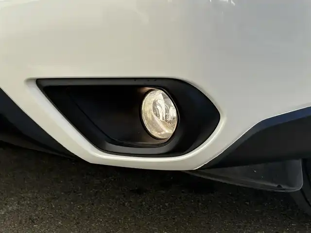 スバル フォレスター 2．0i－L アイサイト 岩手県 2015(平27)年 5.8万km クリスタルホワイトP 禁煙車/4WD/アイサイトver.3/前席シートヒーター/前席パワーシート/追従型クルーズコントロール/社外ナビ/→フルセグTV/Bluetooth/CD/DVD/FM/AM/バックカメラ/ステアリングスイッチ/横滑り防止装置/レーンキープアシスト/衝突軽減システム/X-MODE/オートライト/フォグライト/〇プッシュスタート/〇パドルシフト/〇電動格納ミラー/〇ウィンカーミラー/〇ドアバイザー/〇フロアマット/〇シガーソケット/〇USBポート/〇スマートキー/スマートキー/ETC/前後ドライブレコーダー