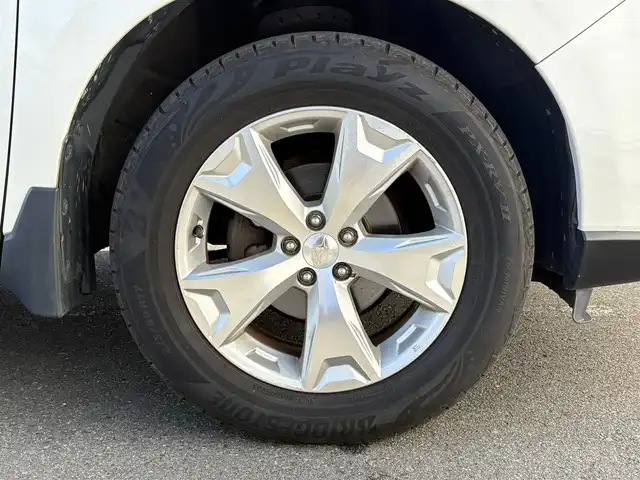 スバル フォレスター 2．0i－L アイサイト 岩手県 2015(平27)年 5.8万km クリスタルホワイトP 禁煙車/4WD/アイサイトver.3/前席シートヒーター/前席パワーシート/追従型クルーズコントロール/社外ナビ/→フルセグTV/Bluetooth/CD/DVD/FM/AM/バックカメラ/ステアリングスイッチ/横滑り防止装置/レーンキープアシスト/衝突軽減システム/X-MODE/オートライト/フォグライト/〇プッシュスタート/〇パドルシフト/〇電動格納ミラー/〇ウィンカーミラー/〇ドアバイザー/〇フロアマット/〇シガーソケット/〇USBポート/〇スマートキー/スマートキー/ETC/前後ドライブレコーダー