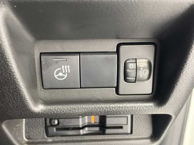 スズキ スペーシア カスタム HYBRID XS ターボ 愛知県 2024(令6)年 1万km ピュアホワイトP 9インチメーカーナビ/(Bluetooth/フルセグ/AppelCarplay)/スズキセーフティーサポート/・アダプティブクルーズコントロール/・全方位カメラ/・レーンキープアシスト/・誤発進抑制機能/4WD/衝突軽減ブレーキ/標識認識/ヘッドアップディスプレイ/両側電動スライドドア/LEDオートライト/前後ドライブレコーダー/オートハイビーム/フォグ/ハーフレザーシート/シートヒーター/ステアリングヒーター/パドルシフト/電動パーキング/ブレーキホールド/USB