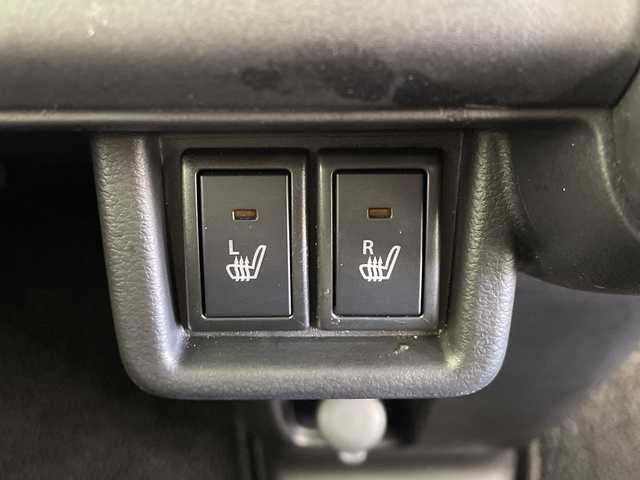 スズキ スペーシア カスタム HYBRID XS ターボ 愛知県 2024(令6)年 1万km ピュアホワイトP 9インチメーカーナビ/(Bluetooth/フルセグ/AppelCarplay)/スズキセーフティーサポート/・アダプティブクルーズコントロール/・全方位カメラ/・レーンキープアシスト/・誤発進抑制機能/4WD/衝突軽減ブレーキ/標識認識/ヘッドアップディスプレイ/両側電動スライドドア/LEDオートライト/前後ドライブレコーダー/オートハイビーム/フォグ/ハーフレザーシート/シートヒーター/ステアリングヒーター/パドルシフト/電動パーキング/ブレーキホールド/USB