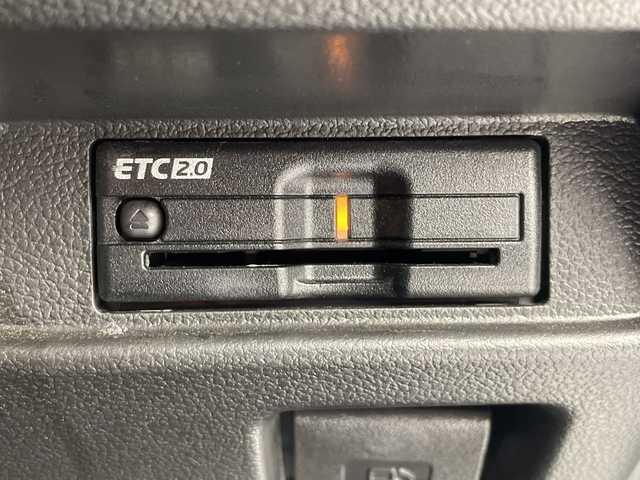 スズキ スペーシア カスタム HYBRID XS ターボ 愛知県 2024(令6)年 1万km ピュアホワイトP 9インチメーカーナビ/(Bluetooth/フルセグ/AppelCarplay)/スズキセーフティーサポート/・アダプティブクルーズコントロール/・全方位カメラ/・レーンキープアシスト/・誤発進抑制機能/4WD/衝突軽減ブレーキ/標識認識/ヘッドアップディスプレイ/両側電動スライドドア/LEDオートライト/前後ドライブレコーダー/オートハイビーム/フォグ/ハーフレザーシート/シートヒーター/ステアリングヒーター/パドルシフト/電動パーキング/ブレーキホールド/USB