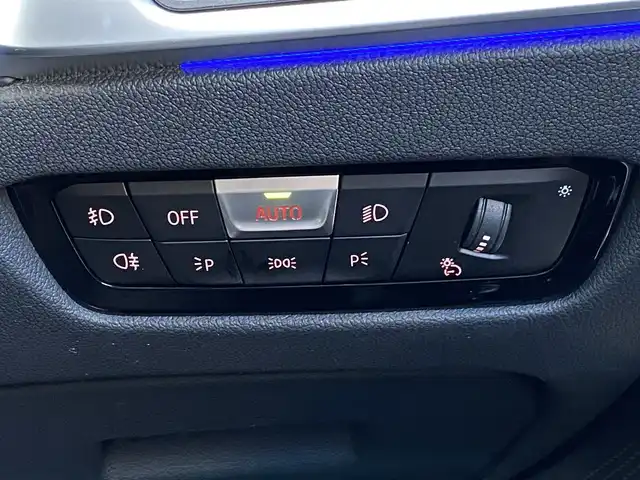 ＢＭＷ ３２０ｉ Mスポーツ 福岡県 2019(令1)年 4.2万km アルピンホワイトⅢ インテリジェントセーフティ/アダプティブクルーズコントロール/ブラインドスポットモニター/レーンキープアシスト/ハイラインパッケージ/黒革シート/前席シートヒーター/純正ナビ/Ａｐｐｌｅｃａｒｐｌａｙ　/全方位カメラ/Bluetooth/パワーバックドア　/LEDヘッドライト/オートハイビーム/純正18インチアルミホイール/ミラー一体型ETC