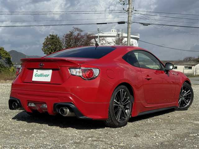 トヨタ ８６ GT 兵庫県 2014(平26)年 5.8万km ライトニングレッド HKSスーパーエキゾーストシステム/(エキゾーストマニホールド＆ハイパワースペックLマフラー)/VALENTIヘッドライト/TRDエアロ(F/S/RU)/D2ジャパンサスペンション/社外ナビ/フルセグTV/バックカメラ/純正18インチAW