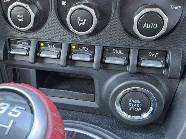 トヨタ ８６ GT 兵庫県 2014(平26)年 5.8万km ライトニングレッド HKSスーパーエキゾーストシステム/(エキゾーストマニホールド＆ハイパワースペックLマフラー)/VALENTIヘッドライト/TRDエアロ(F/S/RU)/D2ジャパンサスペンション/社外ナビ/フルセグTV/バックカメラ/純正18インチAW