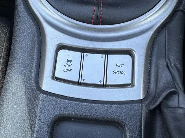 トヨタ ８６ GT 兵庫県 2014(平26)年 5.8万km ライトニングレッド HKSスーパーエキゾーストシステム/(エキゾーストマニホールド＆ハイパワースペックLマフラー)/VALENTIヘッドライト/TRDエアロ(F/S/RU)/D2ジャパンサスペンション/社外ナビ/フルセグTV/バックカメラ/純正18インチAW