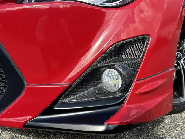 トヨタ ８６ GT 兵庫県 2014(平26)年 5.8万km ライトニングレッド HKSスーパーエキゾーストシステム/(エキゾーストマニホールド＆ハイパワースペックLマフラー)/VALENTIヘッドライト/TRDエアロ(F/S/RU)/D2ジャパンサスペンション/社外ナビ/フルセグTV/バックカメラ/純正18インチAW