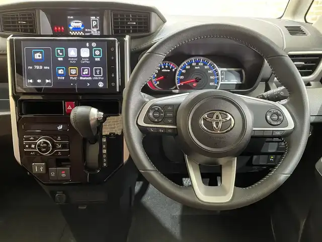 トヨタ ルーミー カスタムG 岩手県 2025(令7)年 0.3万km ファイアークォーツレッドM ワンオーナー/４WD/パノラミックビューモニター/両側パワースライドドア/スマートアシスト/衝突回避支援ブレーキ/レーンアシスト/アダプティブクルーズコントロール/ブレーキ制御付き誤発進抑制機能/先行車発信お知らせ機能/標識認識機能/アダプティブドライビングビーム/コーナーセンサー/横滑り防止装置/アイドリングストップ/ロールサンシェード/純正ディスプレイオーディオ/フルセグTV/AppleCarPlay・AndroidAuto/ETC2.0/ドライブレコーダー/LEDヘッドランプ/純正14インチアルミホイール