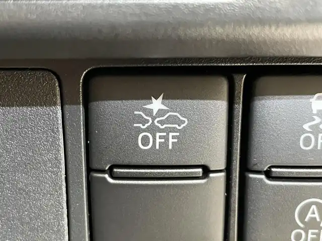 トヨタ ルーミー カスタムG 岩手県 2025(令7)年 0.3万km ファイアークォーツレッドM ワンオーナー/４WD/パノラミックビューモニター/両側パワースライドドア/スマートアシスト/衝突回避支援ブレーキ/レーンアシスト/アダプティブクルーズコントロール/ブレーキ制御付き誤発進抑制機能/先行車発信お知らせ機能/標識認識機能/アダプティブドライビングビーム/コーナーセンサー/横滑り防止装置/アイドリングストップ/ロールサンシェード/純正ディスプレイオーディオ/フルセグTV/AppleCarPlay・AndroidAuto/ETC2.0/ドライブレコーダー/LEDヘッドランプ/純正14インチアルミホイール