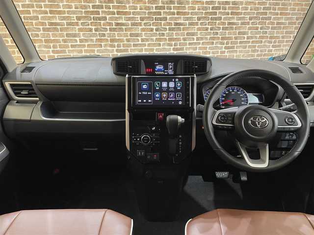 トヨタ ルーミー カスタムG 岩手県 2025(令7)年 0.3万km ファイアークォーツレッドM ワンオーナー/４WD/パノラミックビューモニター/両側パワースライドドア/スマートアシスト/衝突回避支援ブレーキ/レーンアシスト/アダプティブクルーズコントロール/ブレーキ制御付き誤発進抑制機能/先行車発信お知らせ機能/標識認識機能/アダプティブドライビングビーム/コーナーセンサー/横滑り防止装置/アイドリングストップ/ロールサンシェード/純正ディスプレイオーディオ/フルセグTV/AppleCarPlay・AndroidAuto/ETC2.0/ドライブレコーダー/LEDヘッドランプ/純正14インチアルミホイール