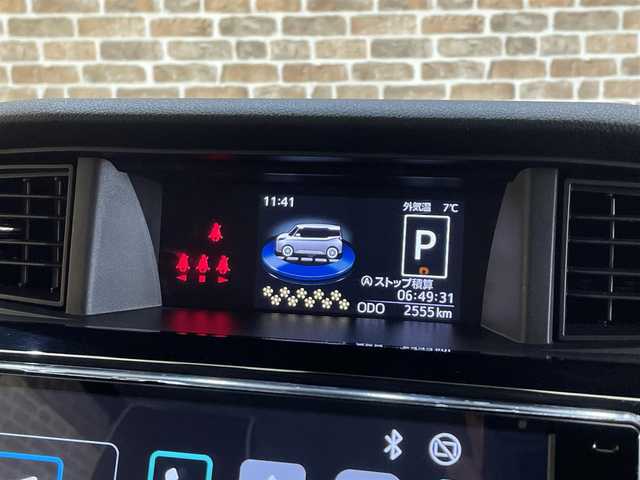 トヨタ ルーミー カスタムG 岩手県 2025(令7)年 0.3万km ファイアークォーツレッドM ワンオーナー/４WD/パノラミックビューモニター/両側パワースライドドア/スマートアシスト/衝突回避支援ブレーキ/レーンアシスト/アダプティブクルーズコントロール/ブレーキ制御付き誤発進抑制機能/先行車発信お知らせ機能/標識認識機能/アダプティブドライビングビーム/コーナーセンサー/横滑り防止装置/アイドリングストップ/ロールサンシェード/純正ディスプレイオーディオ/フルセグTV/AppleCarPlay・AndroidAuto/ETC2.0/ドライブレコーダー/LEDヘッドランプ/純正14インチアルミホイール