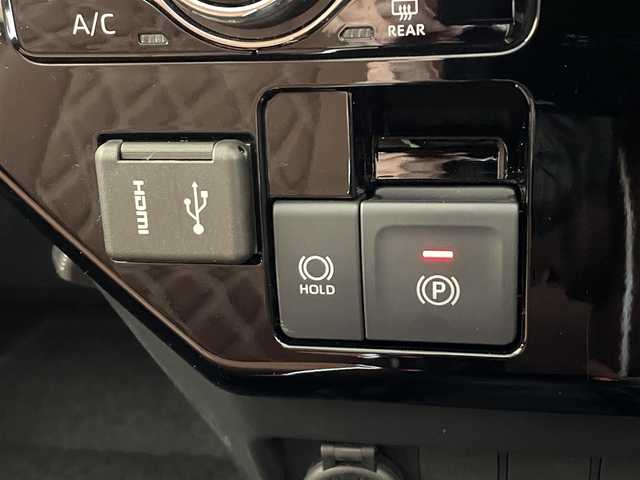 トヨタ ルーミー カスタムG 岩手県 2025(令7)年 0.3万km ファイアークォーツレッドM ワンオーナー/４WD/パノラミックビューモニター/両側パワースライドドア/スマートアシスト/衝突回避支援ブレーキ/レーンアシスト/アダプティブクルーズコントロール/ブレーキ制御付き誤発進抑制機能/先行車発信お知らせ機能/標識認識機能/アダプティブドライビングビーム/コーナーセンサー/横滑り防止装置/アイドリングストップ/ロールサンシェード/純正ディスプレイオーディオ/フルセグTV/AppleCarPlay・AndroidAuto/ETC2.0/ドライブレコーダー/LEDヘッドランプ/純正14インチアルミホイール