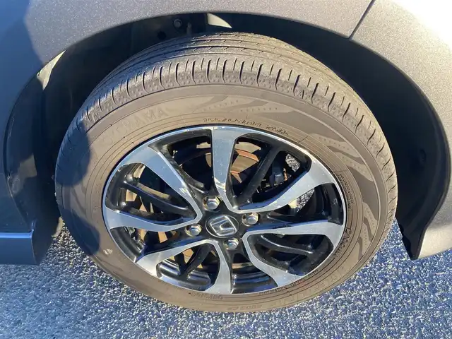 ホンダ Ｎ ＢＯＸ カスタム G L ホンダセンシング 福岡県 2018(平30)年 7.2万km シャイニンググレーM クルーズコントロール/車線逸脱防止支援システム/衝突軽減ブレーキ/両側パワースライドドア/純正Gathersナビ/フルセグTV/Bluetoothオーディオ/バックカメラ/ETC/純正フロアマット/プッシュスタートボタン/スマートキー