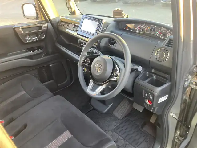 ホンダ Ｎ ＢＯＸ カスタム G L ホンダセンシング 福岡県 2018(平30)年 7.2万km シャイニンググレーM クルーズコントロール/車線逸脱防止支援システム/衝突軽減ブレーキ/両側パワースライドドア/純正Gathersナビ/フルセグTV/Bluetoothオーディオ/バックカメラ/ETC/純正フロアマット/プッシュスタートボタン/スマートキー