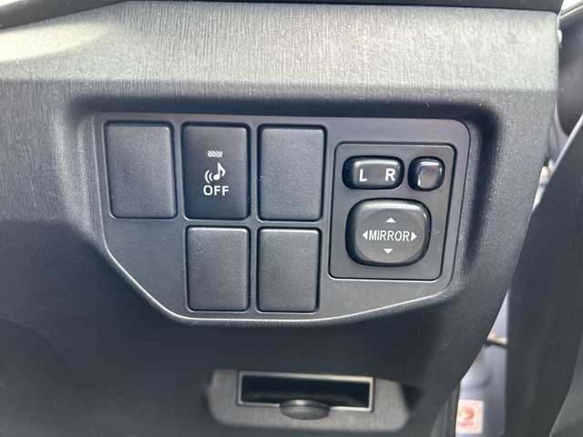 トヨタ プリウス S 鹿児島県 2013(平25)年 3.9万km ライトパープルマイカ ドライブレコーダー/純正ナビ/TV/バックカメラ/ワンオーナー/プッシュスタート/スマートキー/スペアキー/Bluetooth接続/横滑り防止装置/カーテンエアバッグ/LEDヘッドライト