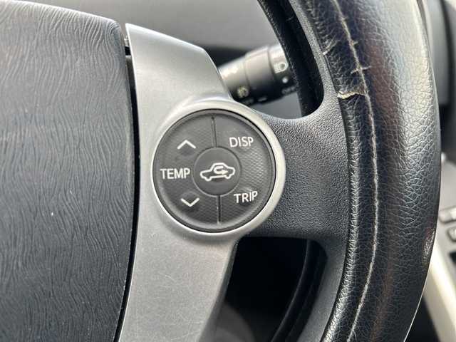 トヨタ プリウス S 鹿児島県 2013(平25)年 3.9万km ライトパープルマイカ ドライブレコーダー/純正ナビ/TV/バックカメラ/ワンオーナー/プッシュスタート/スマートキー/スペアキー/Bluetooth接続/横滑り防止装置/カーテンエアバッグ/LEDヘッドライト