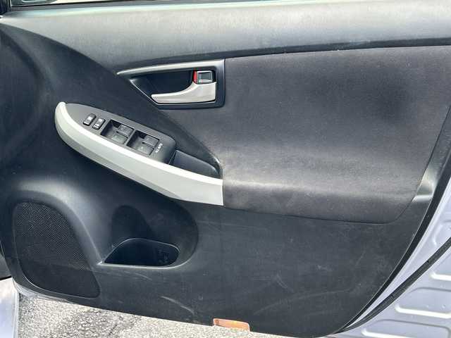 トヨタ プリウス S 鹿児島県 2013(平25)年 3.9万km ライトパープルマイカ ドライブレコーダー/純正ナビ/TV/バックカメラ/ワンオーナー/プッシュスタート/スマートキー/スペアキー/Bluetooth接続/横滑り防止装置/カーテンエアバッグ/LEDヘッドライト