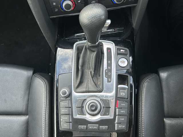 アウディ Ａ６ 2．8 FSI クワトロ 道東・釧路十勝 2010(平22)年 10.3万km 黒 4WD/寒冷地仕様/純正SDナビ/（SD/CD/DVD/フルセグ）/追従型クルーズコントロール/サンルーフ/エアロパーツ/パワーシート/全席シートヒーター/本革レザーシート/LEDヘッドライト/オートライト/前後コーナーセンサー/フロアマット