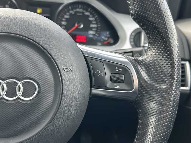 アウディ Ａ６ 2．8 FSI クワトロ 道東・釧路十勝 2010(平22)年 10.3万km 黒 4WD/寒冷地仕様/純正SDナビ/（SD/CD/DVD/フルセグ）/追従型クルーズコントロール/サンルーフ/エアロパーツ/パワーシート/全席シートヒーター/本革レザーシート/LEDヘッドライト/オートライト/前後コーナーセンサー/フロアマット