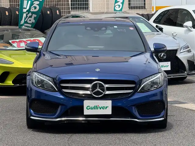 メルセデス・ベンツ Ｃ１８０ ローレウスエディション 愛知県 2018(平30)年 2.6万km ブリリアントブルーM /禁煙//ワンオーナー//正規ディーラー車//H31-R5年ディーラー記録簿//メーカーナビ//AM/FM/CD/DVD/SD/USB/BT//フルセグTV//バックカメラ//ETC//レーダーセーフティパッケージ//アクティブブレーキアシスト//リアCPA//PRE-SAFE//アクティブレーンキーピングアシスト//アクティブブラインドスポットアシスト//ディスタンスパイロットディストロニック//ステアリングパイロット//チャイルドセーフティセンサー//AMGライン//18インチAMGAW//ロゴ付きブレーキアシスト//ドリルドベンチレーテッドディスク//前席レザーARITCO//AMGレザーステアリング//アクティブクルーズコントロール//前席パワーシート//前席シートヒーター//運転席ランバーサポート//運転席シートメモリー//ステアリングリモコン//パドルシフト//電動格納ウィンカーミラー//アイドリングストップ//Individual/Sport/Sport＋/Comfort/Eco//ISOFIX//プッシュスタート//スマートキー//スペアキー//純正フロアマット//照明付きバニティミラー//保証書//取扱説明書
