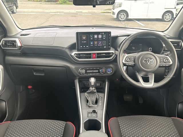 トヨタ ライズ Z 石川県 2022(令4)年 1.4万km ナチュラルベージュマイカM ワンオーナー/スマートアシスト/・衝突回避支援ブレーキ機能/・アダプティブドライビングビーム/・アダプティブクルーズコントロール/・コーナーセンサー/・サイドビューランプ/・レーンキープコントロール/ディスプレイオーディオパッケージ/・9インチディスプレイオーディオ/【Bluetooth・AppleCarplay・フルセグTV・HDMI】/・ステアリングスイッチ/・バックカメラ/前後ドライブレコーダー/前席シートヒーター/横滑り防止機能/ステアリングスイッチ/LEDへッドライト/・LEDフォグランプ/・オートライト/・オートハイビーム/スマートキー/・スペアキー/・プッシュスタート/電動格納ミラー/純正ドアバイザー/新車時保証書/取扱説明書/社外スタッドレスタイヤ車載