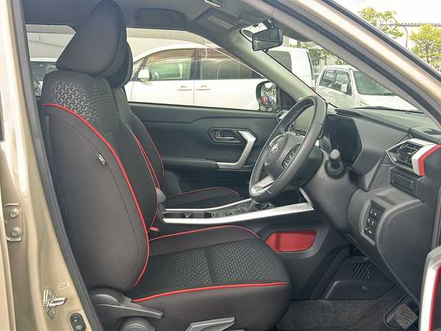 トヨタ ライズ Z 石川県 2022(令4)年 1.4万km ナチュラルベージュマイカM ワンオーナー/スマートアシスト/・衝突回避支援ブレーキ機能/・アダプティブドライビングビーム/・アダプティブクルーズコントロール/・コーナーセンサー/・サイドビューランプ/・レーンキープコントロール/ディスプレイオーディオパッケージ/・9インチディスプレイオーディオ/【Bluetooth・AppleCarplay・フルセグTV・HDMI】/・ステアリングスイッチ/・バックカメラ/前後ドライブレコーダー/前席シートヒーター/横滑り防止機能/ステアリングスイッチ/LEDへッドライト/・LEDフォグランプ/・オートライト/・オートハイビーム/スマートキー/・スペアキー/・プッシュスタート/電動格納ミラー/純正ドアバイザー/新車時保証書/取扱説明書/社外スタッドレスタイヤ車載