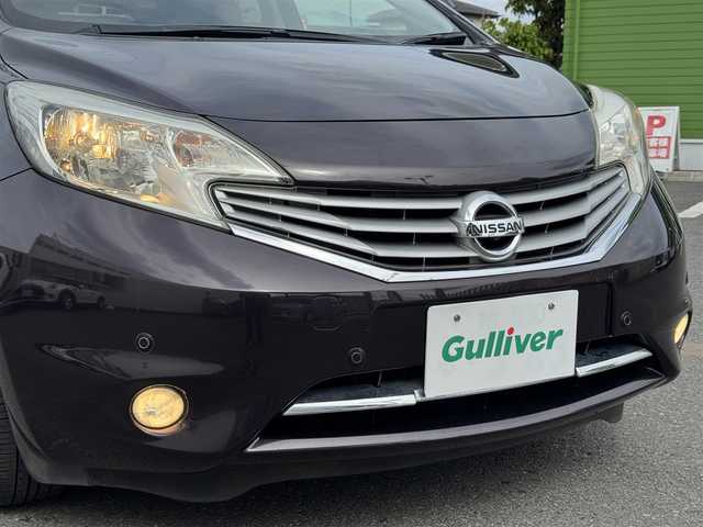 日産 ノート メダリスト エマージェンシーB 千葉県 2014(平26)年 5.1万km オーロラモーヴ エマージェンシーブレーキパッケージ/レーンキープアシスト/純正SDナビ/フルセグTV/バック&全方位カメラ/Bluetooth/コーナーセンサー/アイドリングストップ/ETC/ハーフレザーシート/社外14インチAW/スマートキー