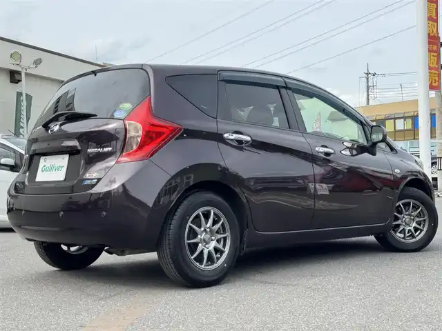 日産 ノート メダリスト エマージェンシーB 千葉県 2014(平26)年 5.1万km オーロラモーヴ エマージェンシーブレーキパッケージ/レーンキープアシスト/純正SDナビ/フルセグTV/バック&全方位カメラ/Bluetooth/コーナーセンサー/アイドリングストップ/ETC/ハーフレザーシート/社外14インチAW/スマートキー