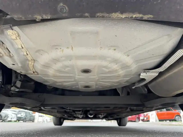 日産 ノート メダリスト エマージェンシーB 千葉県 2014(平26)年 5.1万km オーロラモーヴ エマージェンシーブレーキパッケージ/レーンキープアシスト/純正SDナビ/フルセグTV/バック&全方位カメラ/Bluetooth/コーナーセンサー/アイドリングストップ/ETC/ハーフレザーシート/社外14インチAW/スマートキー