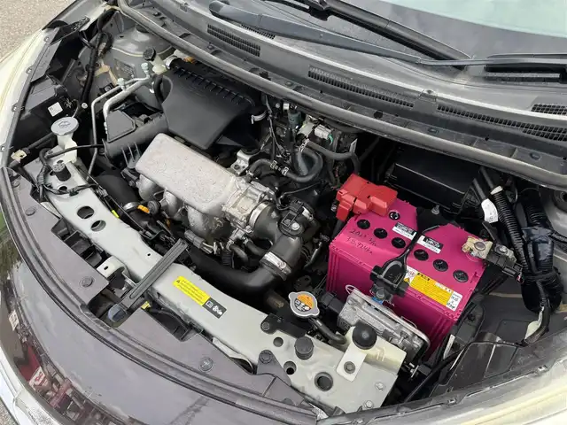 日産 ノート メダリスト エマージェンシーB 千葉県 2014(平26)年 5.1万km オーロラモーヴ エマージェンシーブレーキパッケージ/レーンキープアシスト/純正SDナビ/フルセグTV/バック&全方位カメラ/Bluetooth/コーナーセンサー/アイドリングストップ/ETC/ハーフレザーシート/社外14インチAW/スマートキー