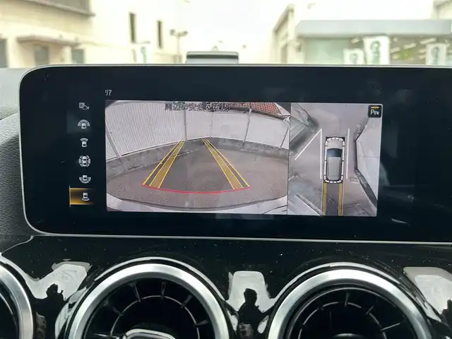 メルセデス・ベンツ Ｂ２００ｄ AMGライン 岡山県 2020(令2)年 5.9万km マウンテングレー 登録時走行距離58318キロ/純正メモリナビ/AM/FM/TV/Bluetooth/レーダーセーフティパッケージ/アクティブディスタンスアシスト・ディストロニック（自動再発信機能付）/・アクティブブレーキアシスト（歩行者/飛び出し機能付き）/アラウンドビューモニター/ブラインドスポットモニター/ヘッドアップディスプレイ/アイドリングストップ/レザーDINAMICAシート（レッドステッチ入）/シートヒーター（D＋N）/メモリー付きパワーシート/電動リアゲート/前後ドライブレコーダー/LEDヘッドライト/プッシュスタート/スマートキー/ETC2.0
