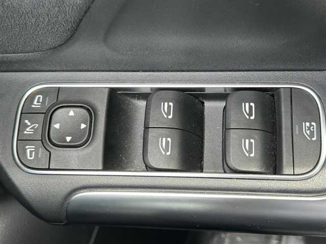 メルセデス・ベンツ Ｂ２００ｄ AMGライン 岡山県 2020(令2)年 5.9万km マウンテングレー 登録時走行距離58318キロ/純正メモリナビ/AM/FM/TV/Bluetooth/レーダーセーフティパッケージ/アクティブディスタンスアシスト・ディストロニック（自動再発信機能付）/・アクティブブレーキアシスト（歩行者/飛び出し機能付き）/アラウンドビューモニター/ブラインドスポットモニター/ヘッドアップディスプレイ/アイドリングストップ/レザーDINAMICAシート（レッドステッチ入）/シートヒーター（D＋N）/メモリー付きパワーシート/電動リアゲート/前後ドライブレコーダー/LEDヘッドライト/プッシュスタート/スマートキー/ETC2.0