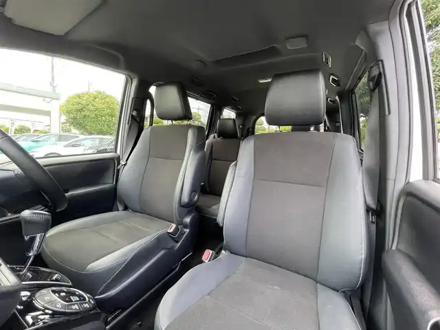 トヨタ ノア Si ダブルバイビーⅡ 東京都 2020(令2)年 2.3万km ホワイトパールクリスタルシャイン ワンオーナー/純正ナビ/フルセグTV/Bluetoothオーディオ/DVD再生/両側パワースライドドア/ETC/ドライブレコーダー(CA-XDR71GD)/LEDヘッドランプ/スマートキー/トヨタセーフティセンス/・プリクラッシュセーフティ/・レーンディパーチャーアラート/・オートマチックハイビーム