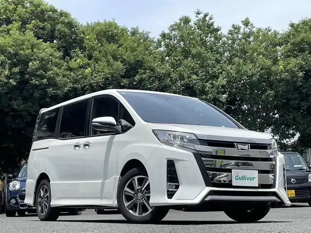 トヨタ ノア Si ダブルバイビーⅡ 東京都 2020(令2)年 2.3万km ホワイトパールクリスタルシャイン ワンオーナー/純正ナビ/フルセグTV/Bluetoothオーディオ/DVD再生/両側パワースライドドア/ETC/ドライブレコーダー(CA-XDR71GD)/LEDヘッドランプ/スマートキー/トヨタセーフティセンス/・プリクラッシュセーフティ/・レーンディパーチャーアラート/・オートマチックハイビーム