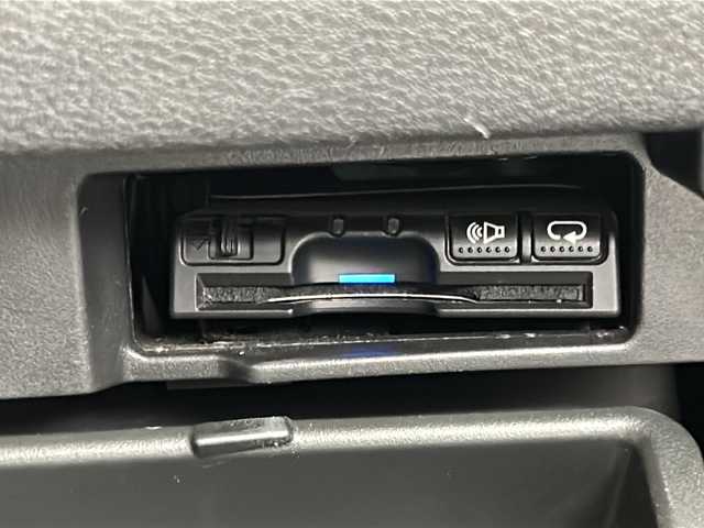 日産 セレナ ハイウェイスター Vセレクション 宮城県 2017(平29)年 7.8万km マルーンレッド 2トーン 両側パワースライドドア/アラウンドビューモニター/純正フリップダウンモニター/デジタルインナーミラー/プロパイロット/エマージェンシーブレーキ/レーンディパーチャーウォーニング/オートハイビーム/純正9型ナビ/・BT・CD・DVD・AUX・HDMI・USB/ビルドインETC/革巻きステアリング/ステアリングスイッチ/電動パーキングブレーキ/社外フロアマット/ロールサンシェード/シートバックテーブル/LEDヘッドライト/フォグライト/純正16インチアルミホイール/ハンズフリーオートスライドドア/横滑り防止装置/プッシュスタート/スマートキー