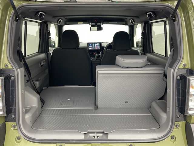 ダイハツ タフト G ダーククロムベンチャー 道央・札幌 2024(令6)年 0.7万km フォレストカーキメタリック ・９インチ純正ディスプレイオーディオ/・ＴＶ・ＢＴ・ＨＤＭＩ・ＡｐｐｌｅＣａｒＰｌａｙ・ＡｎｄｒｏｉｄＡｕｔｏ/・スマートアシスト/・衝突軽減ブレーキ/・先行車発進お知らせ機能/・車線逸脱警報/・標識認識機能/・ふらつき警報/・クリアランスソナー/・バックカメラ/・スカイルーフ/・電動パーキング/・ミラーヒーター/・ステアリングスイッチ/・ミラーヒーター/・ＰＷＲスイッチ/・オートライトマチックハイビーム/・ドアバイザー/・ＬＥＤヘッドライト・フォグ/・革巻きステアリング/・スマートキー/・スペアキー/・アイドリングストップ