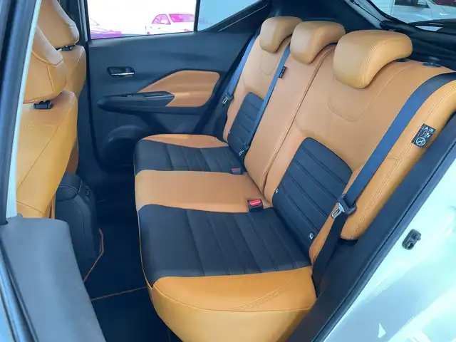 日産 キックス X ツートーンインテリアED 埼玉県 2020(令2)年 3.7万km ブリリアントホワイトパール プロパイロット/純正9インチナビ/ CD/DVD/BT/フルセグ/USB/アラウンドビューモニター/レーダークルーズコントロール/レーンキープアシスト/シートヒーター/ステアリングヒーター/オートブレーキホールド/デジタルインナーミラー/純正17インチアルミホイール/ETC/スマートキー×2/禁煙車