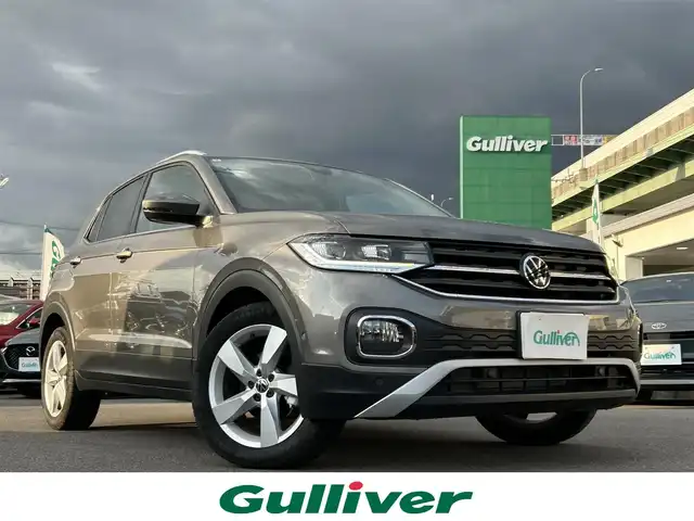 フォルクスワーゲン ＶＷ Ｔ－クロス TSI スタイル 愛知県 2021(令3)年 1.5万km ガンＭ ワンオーナー /スマートキー/プッシュスタート/純正ナビ/BT/バックカメラ/ビルトイン2.0ETC/純正17インチAW/アクティブクルーズコントロール/レーンキープアシスト/パーキングアシスト/クリアランスソナー /前後ドライブレコーダー/オートライト/純正フロアマット/ルーフレール/取説、保証書/スペアキー