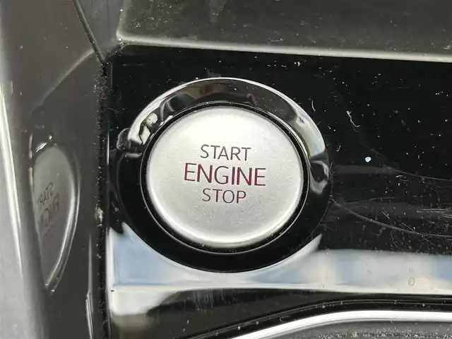 フォルクスワーゲン ＶＷ Ｔ－クロス TSI スタイル 愛知県 2021(令3)年 1.5万km ガンＭ ワンオーナー /スマートキー/プッシュスタート/純正ナビ/BT/バックカメラ/ビルトイン2.0ETC/純正17インチAW/アクティブクルーズコントロール/レーンキープアシスト/パーキングアシスト/クリアランスソナー /前後ドライブレコーダー/オートライト/純正フロアマット/ルーフレール/取説、保証書/スペアキー
