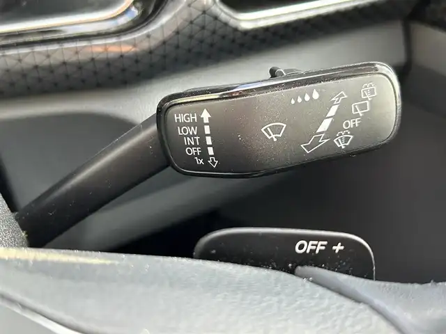 フォルクスワーゲン ＶＷ Ｔ－クロス TSI スタイル 愛知県 2021(令3)年 1.5万km ガンＭ ワンオーナー /スマートキー/プッシュスタート/純正ナビ/BT/バックカメラ/ビルトイン2.0ETC/純正17インチAW/アクティブクルーズコントロール/レーンキープアシスト/パーキングアシスト/クリアランスソナー /前後ドライブレコーダー/オートライト/純正フロアマット/ルーフレール/取説、保証書/スペアキー