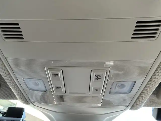 フォルクスワーゲン ＶＷ Ｔ－クロス TSI スタイル 愛知県 2021(令3)年 1.5万km ガンＭ ワンオーナー /スマートキー/プッシュスタート/純正ナビ/BT/バックカメラ/ビルトイン2.0ETC/純正17インチAW/アクティブクルーズコントロール/レーンキープアシスト/パーキングアシスト/クリアランスソナー /前後ドライブレコーダー/オートライト/純正フロアマット/ルーフレール/取説、保証書/スペアキー
