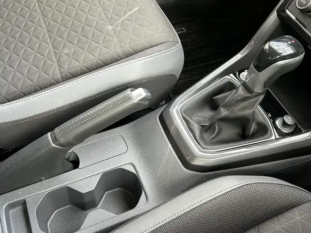 フォルクスワーゲン ＶＷ Ｔ－クロス TSI スタイル 愛知県 2021(令3)年 1.5万km ガンＭ ワンオーナー /スマートキー/プッシュスタート/純正ナビ/BT/バックカメラ/ビルトイン2.0ETC/純正17インチAW/アクティブクルーズコントロール/レーンキープアシスト/パーキングアシスト/クリアランスソナー /前後ドライブレコーダー/オートライト/純正フロアマット/ルーフレール/取説、保証書/スペアキー