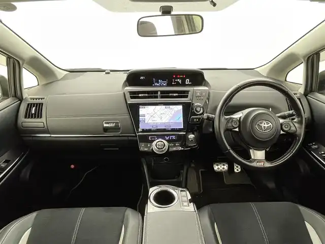 トヨタ プリウス α S ツーリングセレ GRスポーツ 福井県 2020(令2)年 5.2万km ホワイトパールクリスタルシャイン 社外９インチナビ/（CD/DVD/Bluetooth/USB/MSV/AM/FM）/バックカメラ/純正アルミホイール/ハーフレザーシート/純正フロアマット/ビルトインETC/AAC/プッシュスタート/スペアキー１本/LEDオートライト/フォグランプ/ウインカーミラー