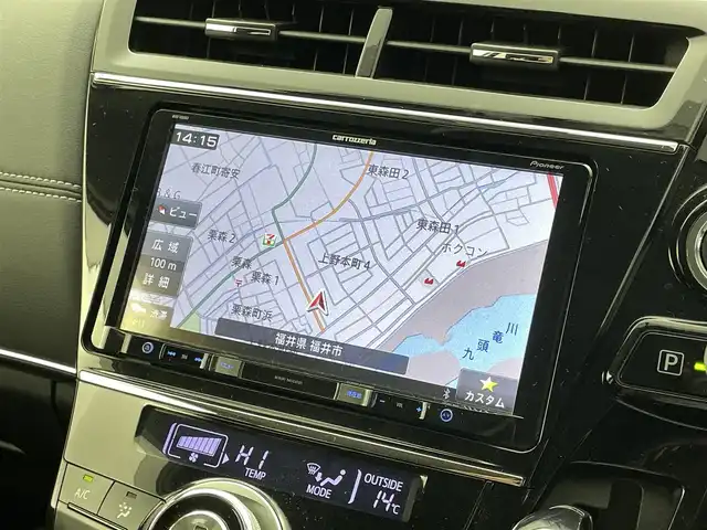 トヨタ プリウス α S ツーリングセレ GRスポーツ 福井県 2020(令2)年 5.2万km ホワイトパールクリスタルシャイン 社外９インチナビ/（CD/DVD/Bluetooth/USB/MSV/AM/FM）/バックカメラ/純正アルミホイール/ハーフレザーシート/純正フロアマット/ビルトインETC/AAC/プッシュスタート/スペアキー１本/LEDオートライト/フォグランプ/ウインカーミラー