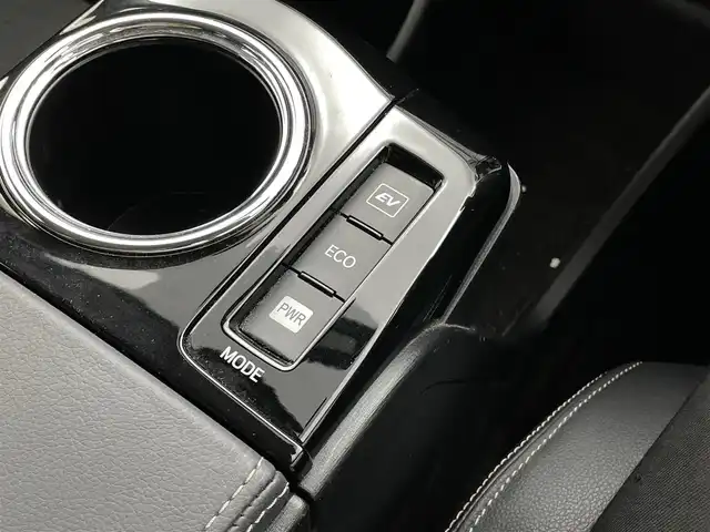 トヨタ プリウス α S ツーリングセレ GRスポーツ 福井県 2020(令2)年 5.2万km ホワイトパールクリスタルシャイン 社外９インチナビ/（CD/DVD/Bluetooth/USB/MSV/AM/FM）/バックカメラ/純正アルミホイール/ハーフレザーシート/純正フロアマット/ビルトインETC/AAC/プッシュスタート/スペアキー１本/LEDオートライト/フォグランプ/ウインカーミラー